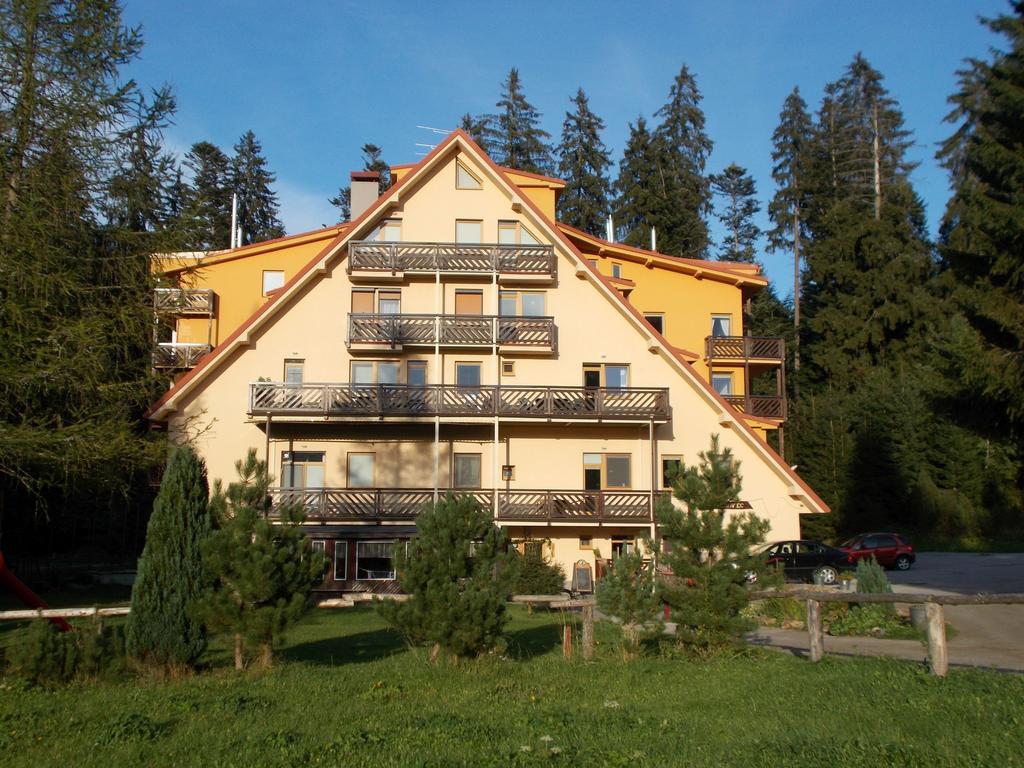 Family Apartments Spiezovec Donovaly Buitenkant foto